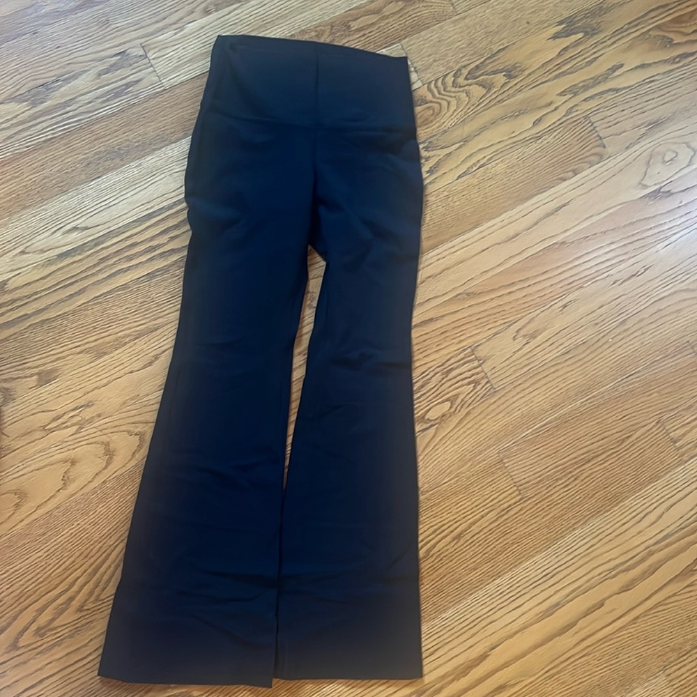Aritzia TNA Flare Leggings